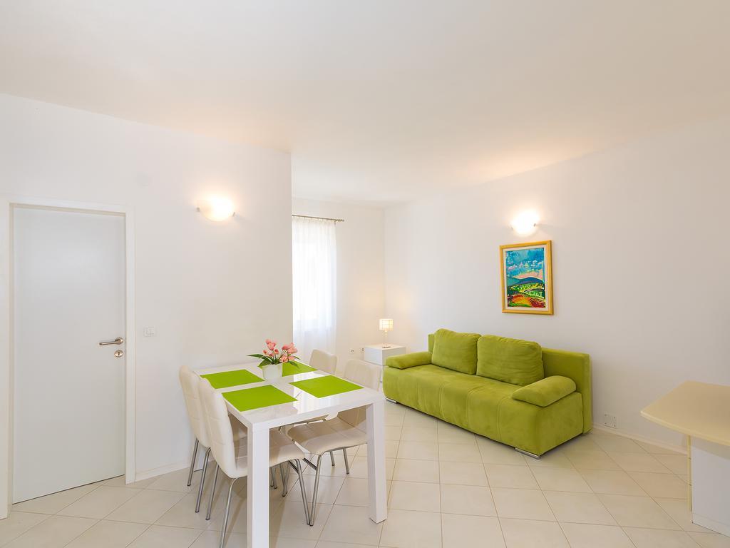 Apartments Gala Poreč Extérieur photo